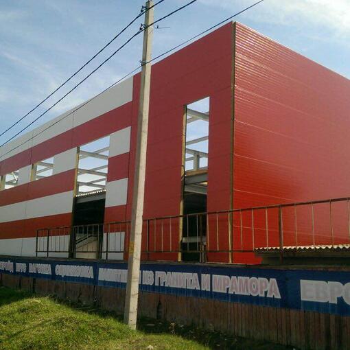 Завершен монтаж металлоконструкций и сэндвич панелей