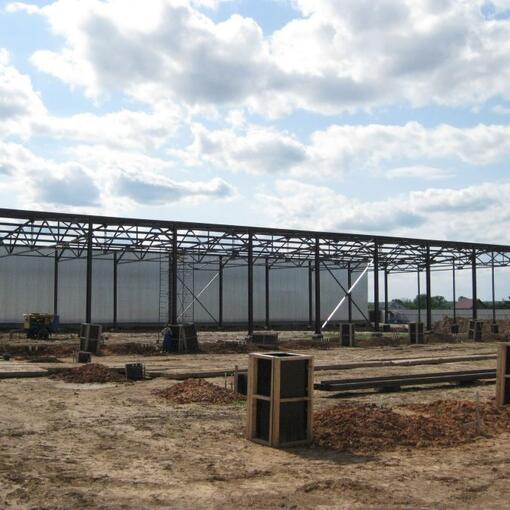 Закончен монтаж металлоконструкций двух ангаров