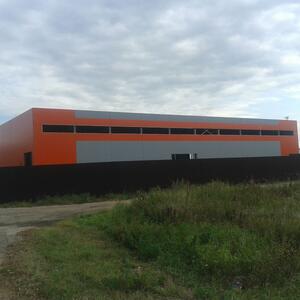 Завершен монтаж сэндвич-панелей