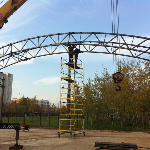 Универсальная спортивная площадка